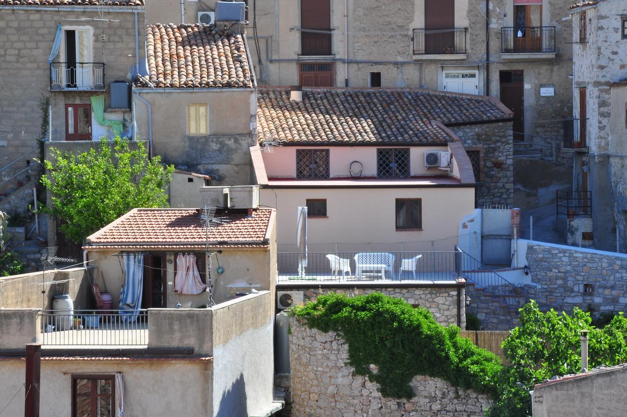 Villetta In Centro Storico Caccamo エクステリア 写真
