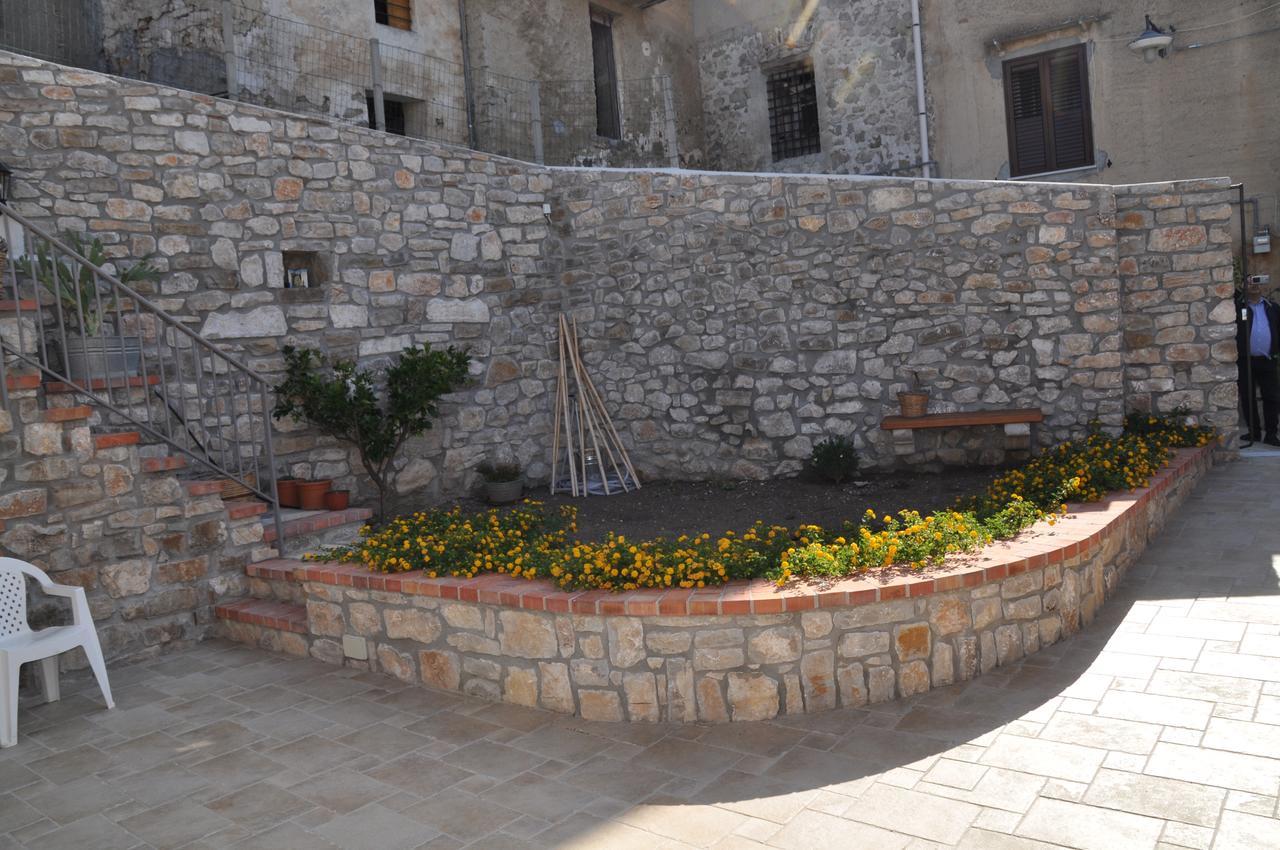 Villetta In Centro Storico Caccamo エクステリア 写真