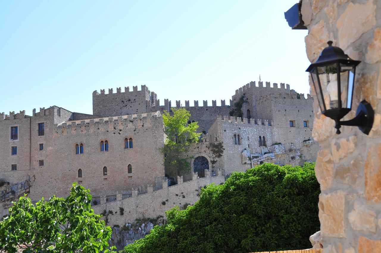 Villetta In Centro Storico Caccamo エクステリア 写真